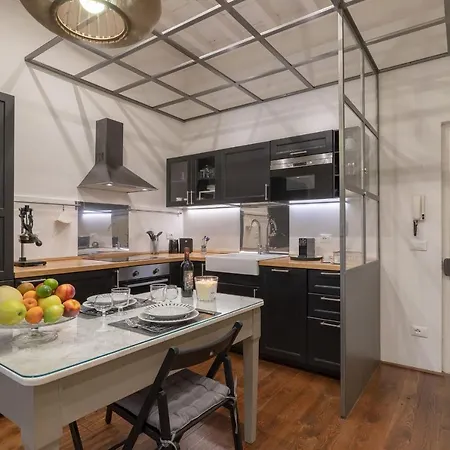 Boboli Suite-hosted By Sweetstay Florence